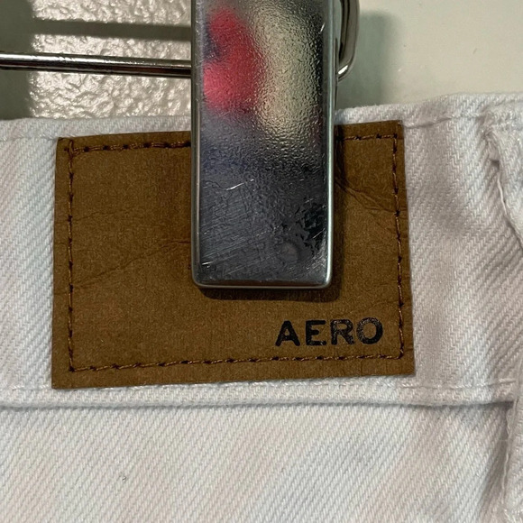 Aeropostale 90’s Baggy Short Distressed White Denim Shorts Size 8 - Picture 9 of 11